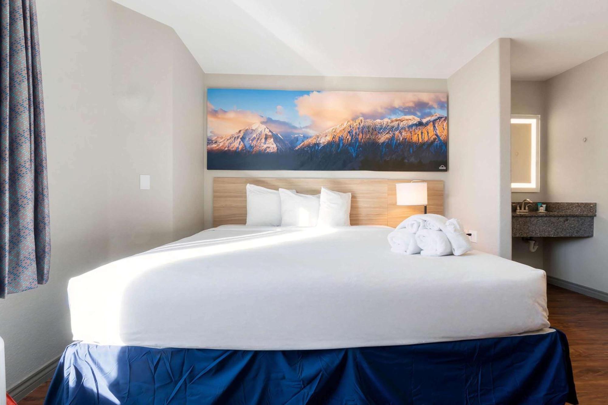 Days Inn By Wyndham Thornton Extérieur photo