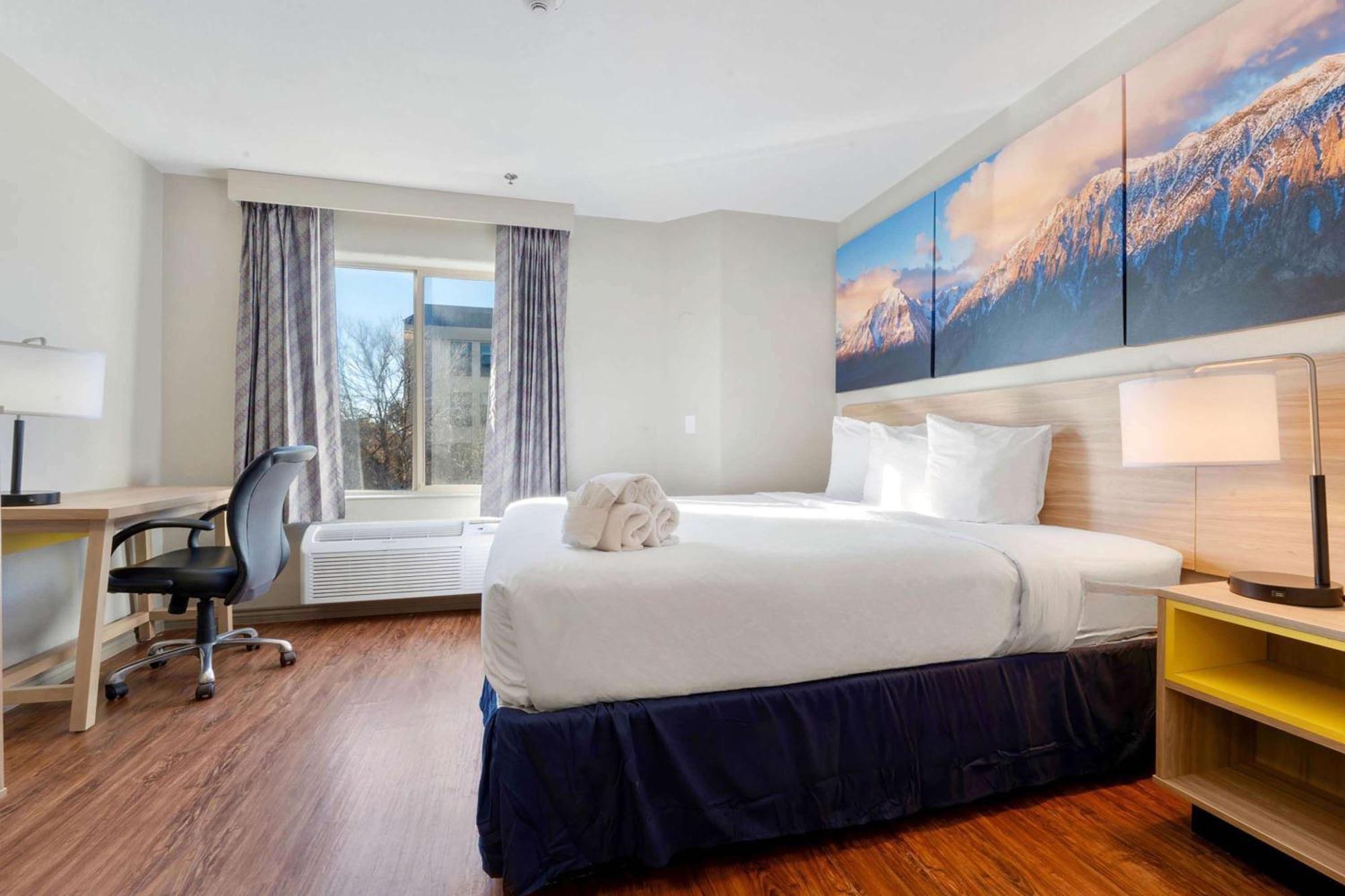 Days Inn By Wyndham Thornton Extérieur photo