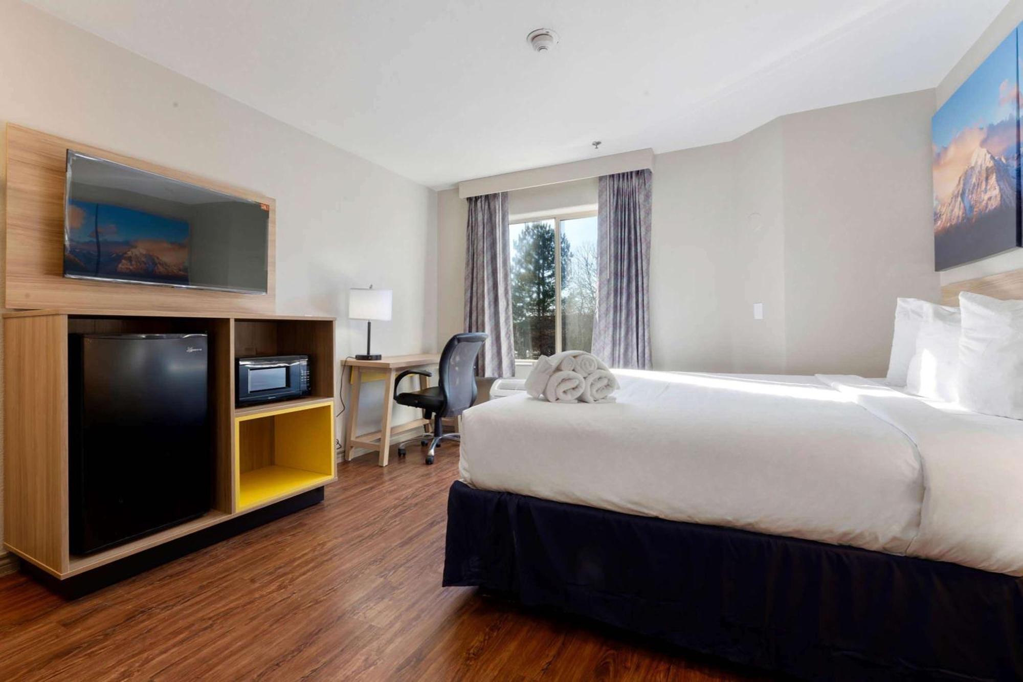 Days Inn By Wyndham Thornton Extérieur photo